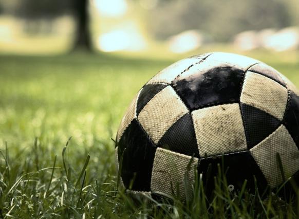 Сравняли счет: ФК «Краснодар» и «Ростов» обменялись пенальти в первом тайме - ДОН24, 28.02.2026