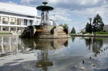 Метро, чистота, мечети и красивые парни: ростовчане в ходе уличного опроса рассказали, чего не хватает городу