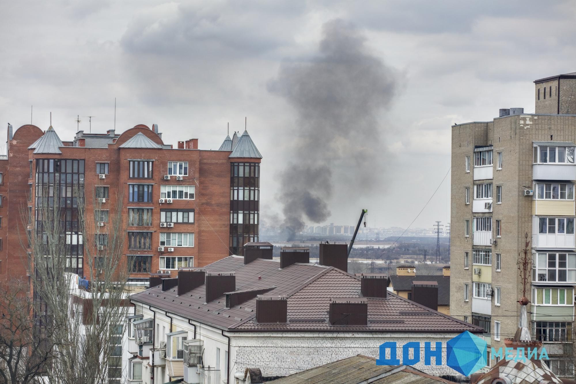 ДОН24 - Пожар в районе поселка Койсуг: запах горения начали ощущать  азовчане в центре города