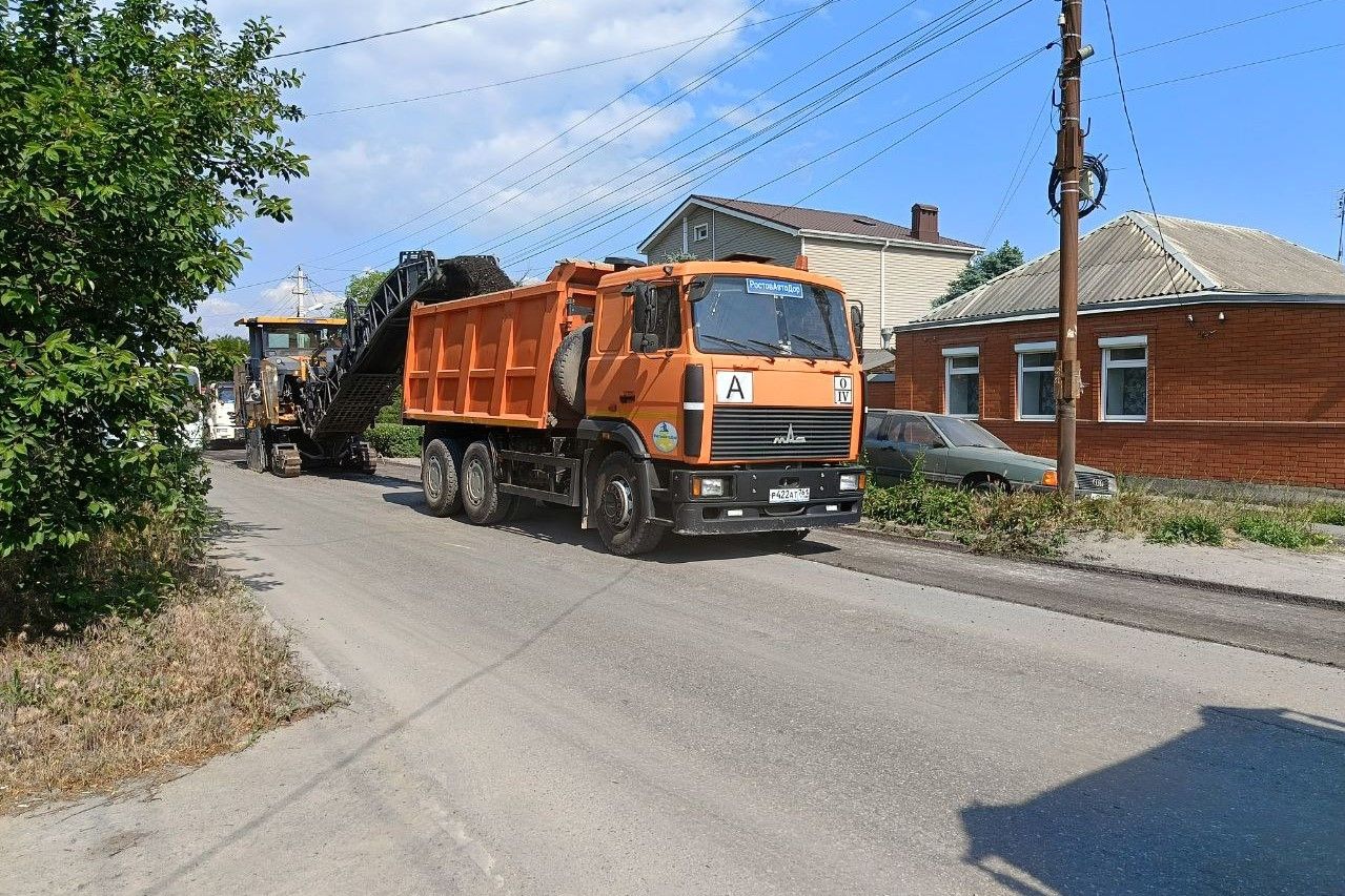 ДОН24 - В Таганроге по нацпроекту обновили покрытие двух автодорог