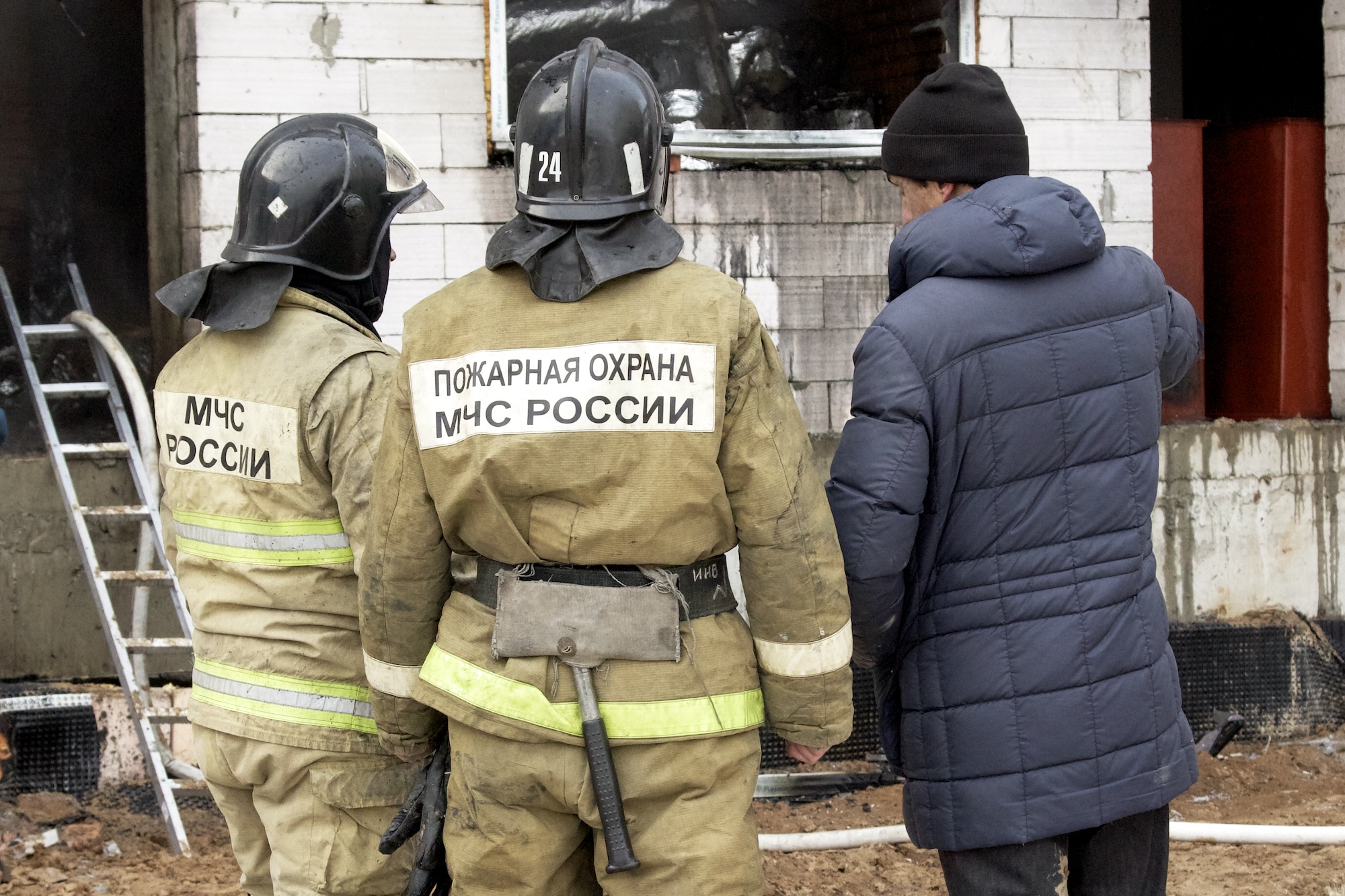 ДОН24 - В Кагальницком районе произошел пожар из-за шуруповерта