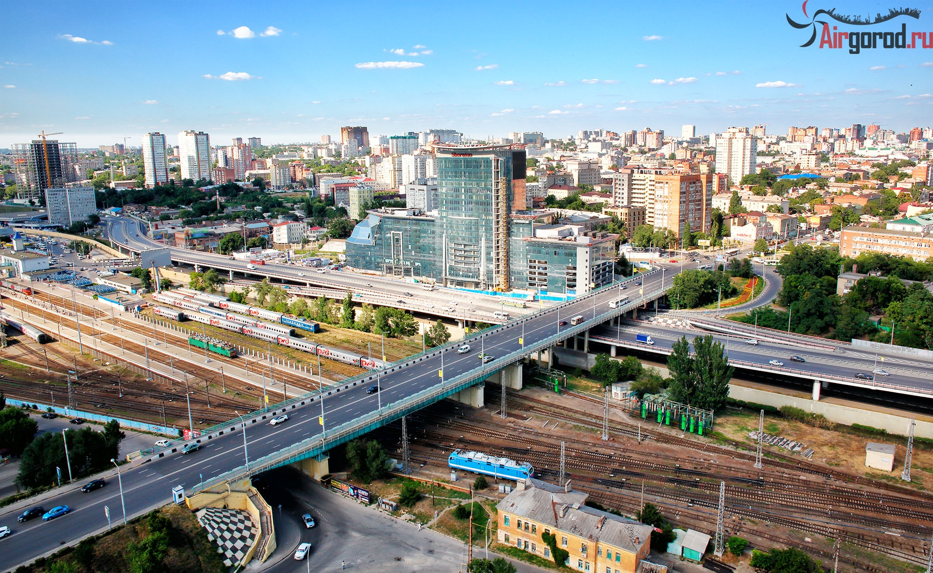 Большие города на юге. Ростов-на-Дону. Sheraton Ростов-на-Дону. Центр Ростова на Дону. Современный Ростов на Дону.