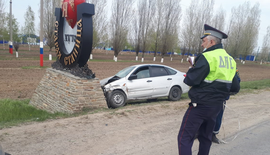 Ростовская обл водители. Авария в станице Казанской. Авария сегодня в старой станице.