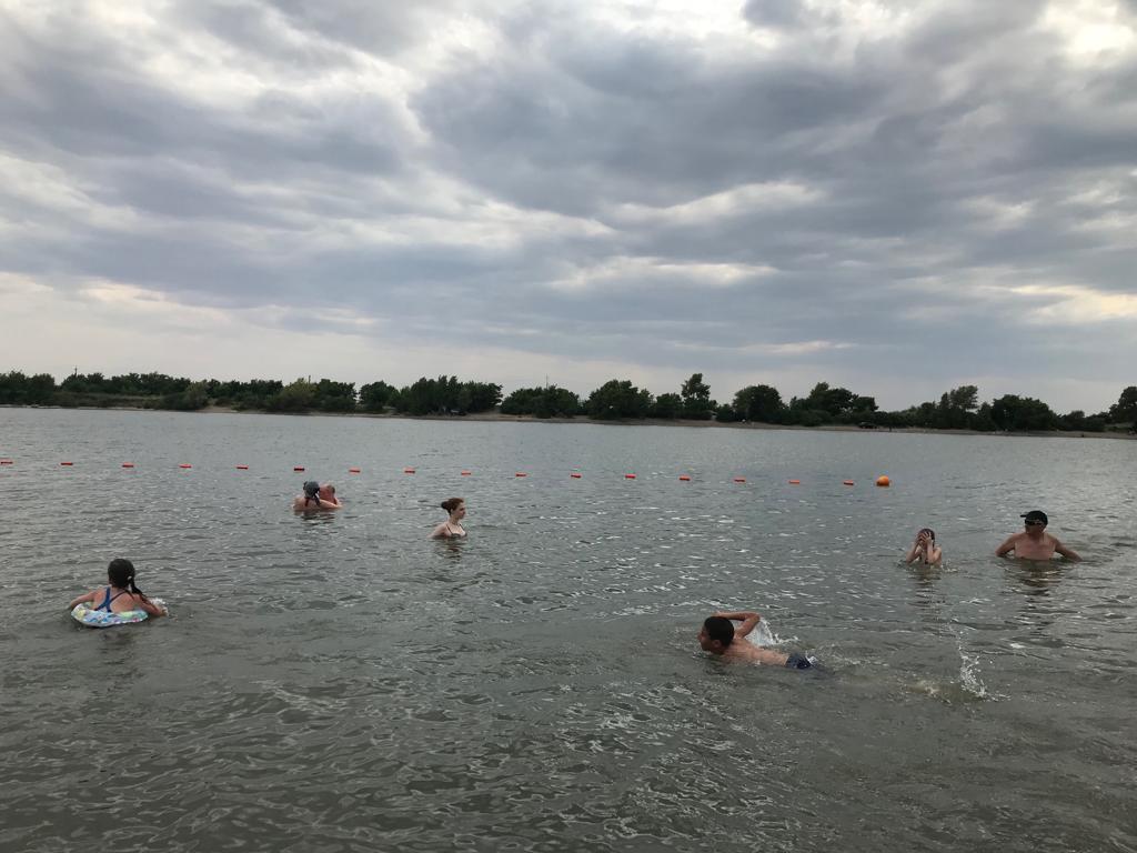 Водоемы для купания. Водоемы в Ростове на Дону. Ростовское море Ростов-на-Дону. Ростовское море пляж. Пруды для купания в Донском.