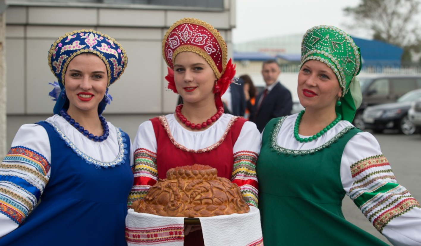 Встреча русских девушек