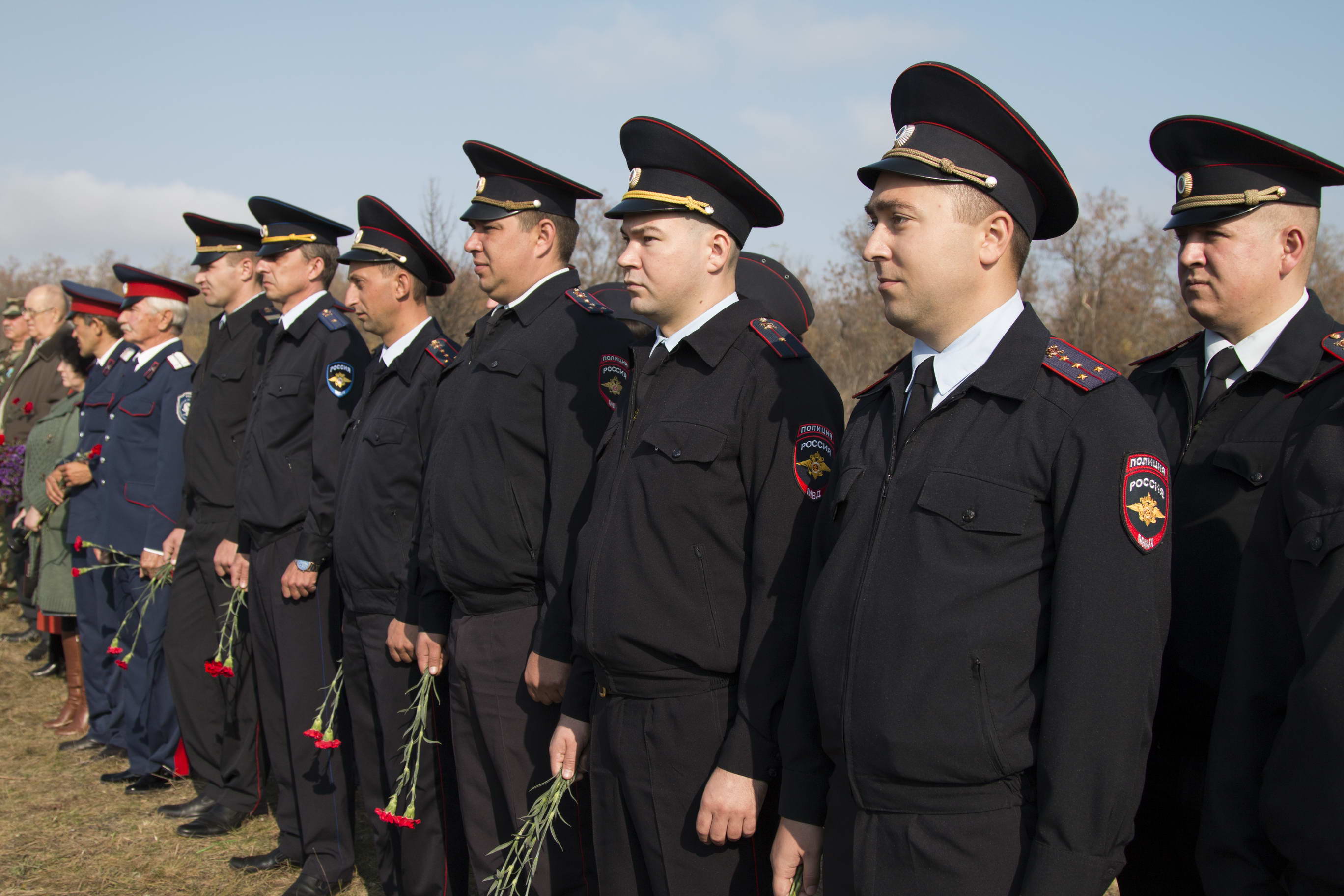 Памятники российским милиционерам полицейским
