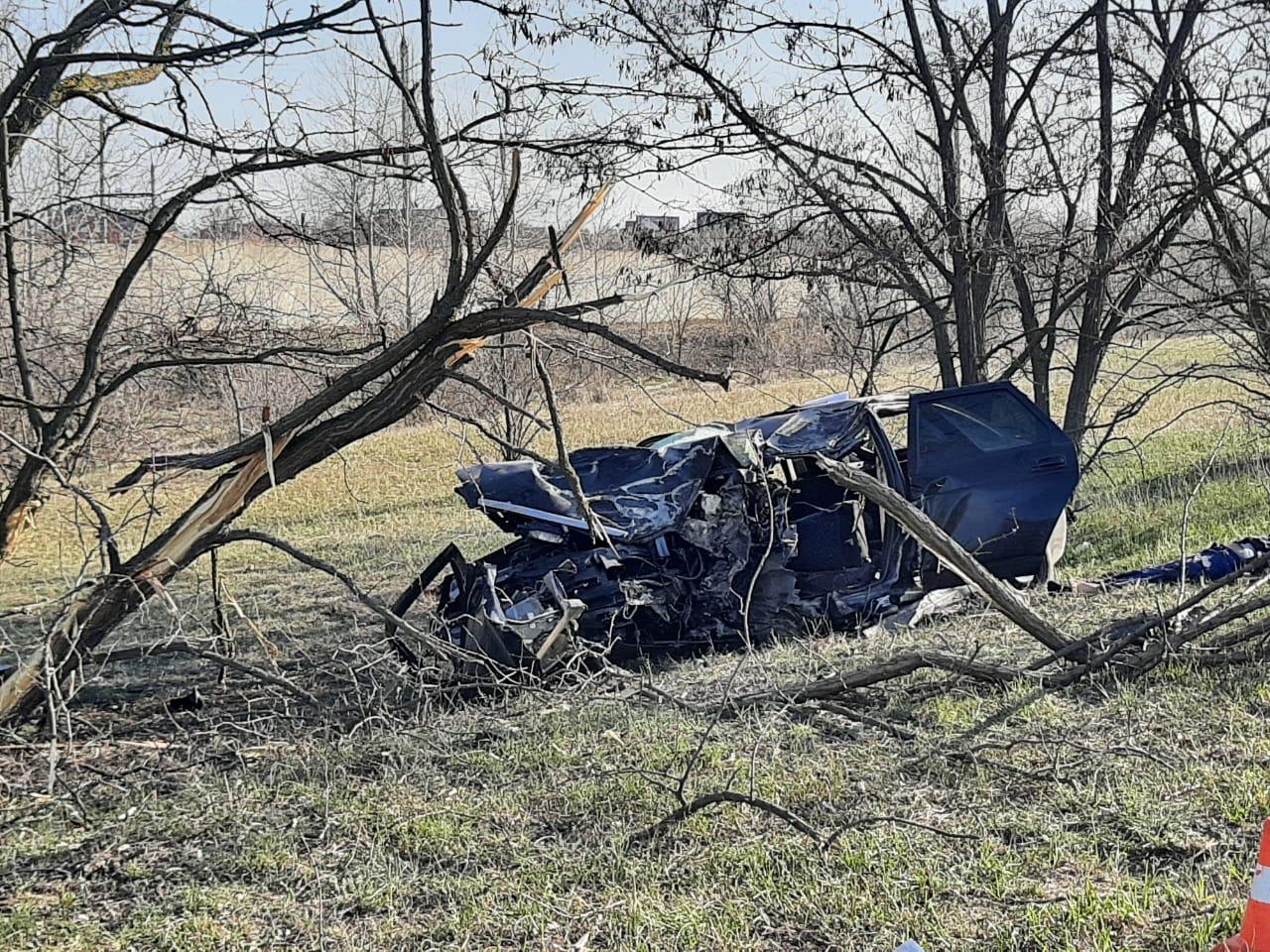 В белой калитве на 14. ДТП В Ростовской области в белой Калитве. Авария в белой Калитве 04.04.2020. 04.04.2020 Белая Калитва ДТП. ДТП В белой Калитве 04.04.20.