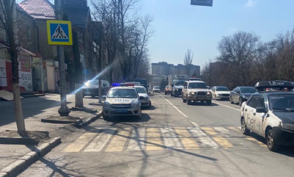 Попади в десять. Пешеходные переходы в Ростове на Дону. Первомайский проспект пешеходный переход.