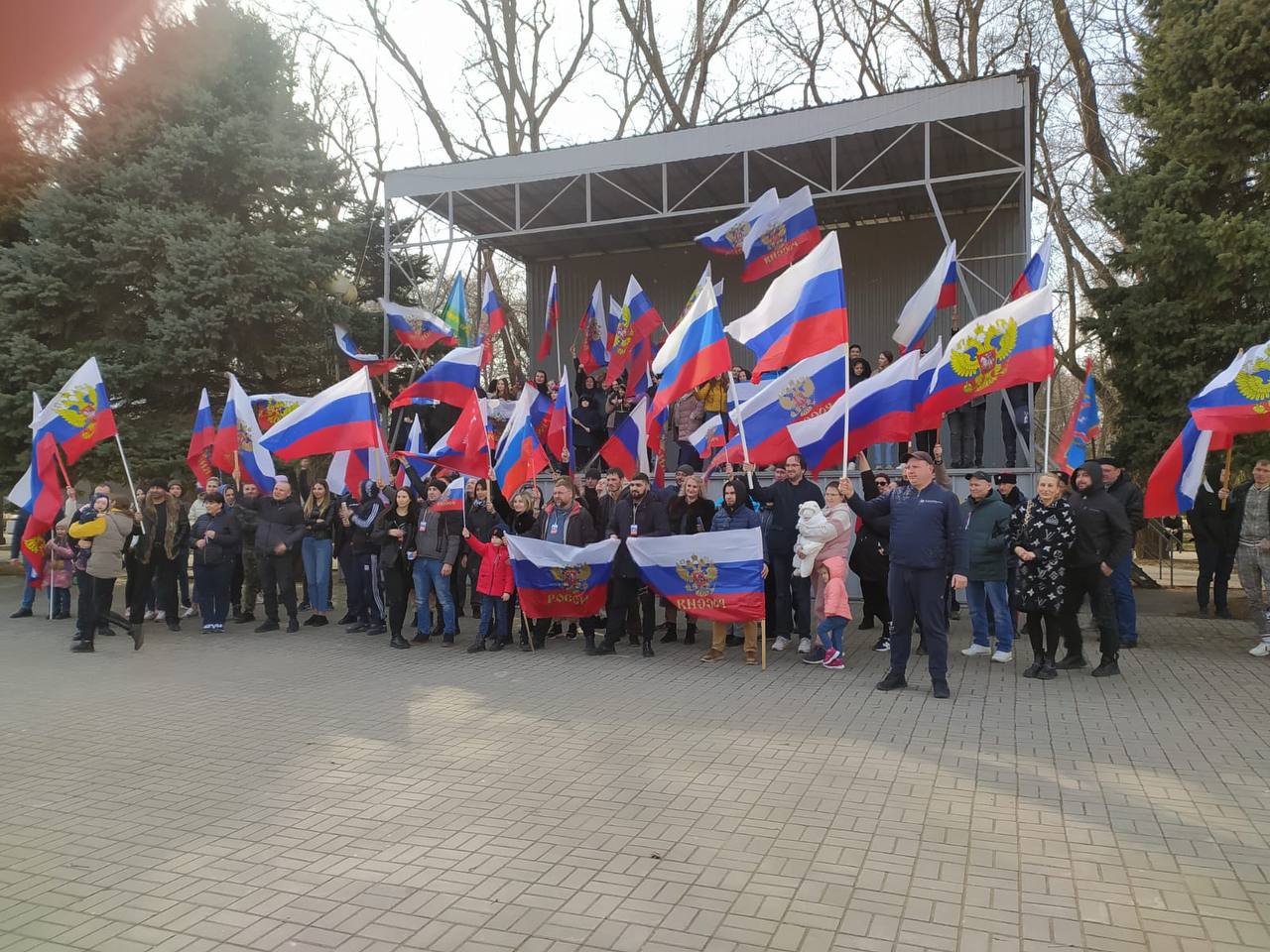 В поддержку ростов. Флешмоб в поддержку России. В поддержку Российской армии. Флешмоб в поддержку Российской армии. Поддержка военных России.