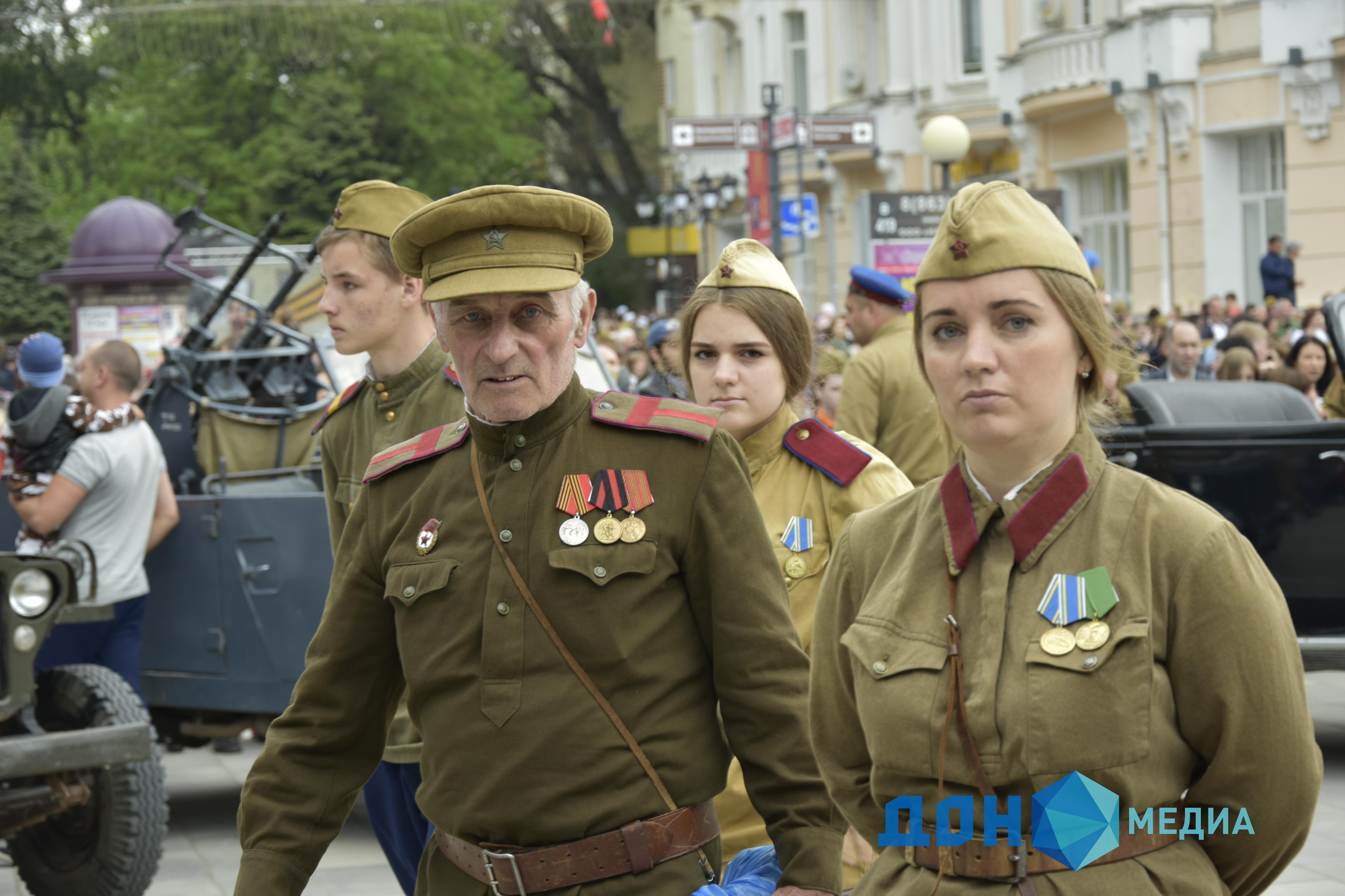 День победы исполнитель. День Победы Россия 1 6 мая. День Победы Ростов. Лента памяти 9 мая. Мероприятия 9 мая Ростов на Дону.