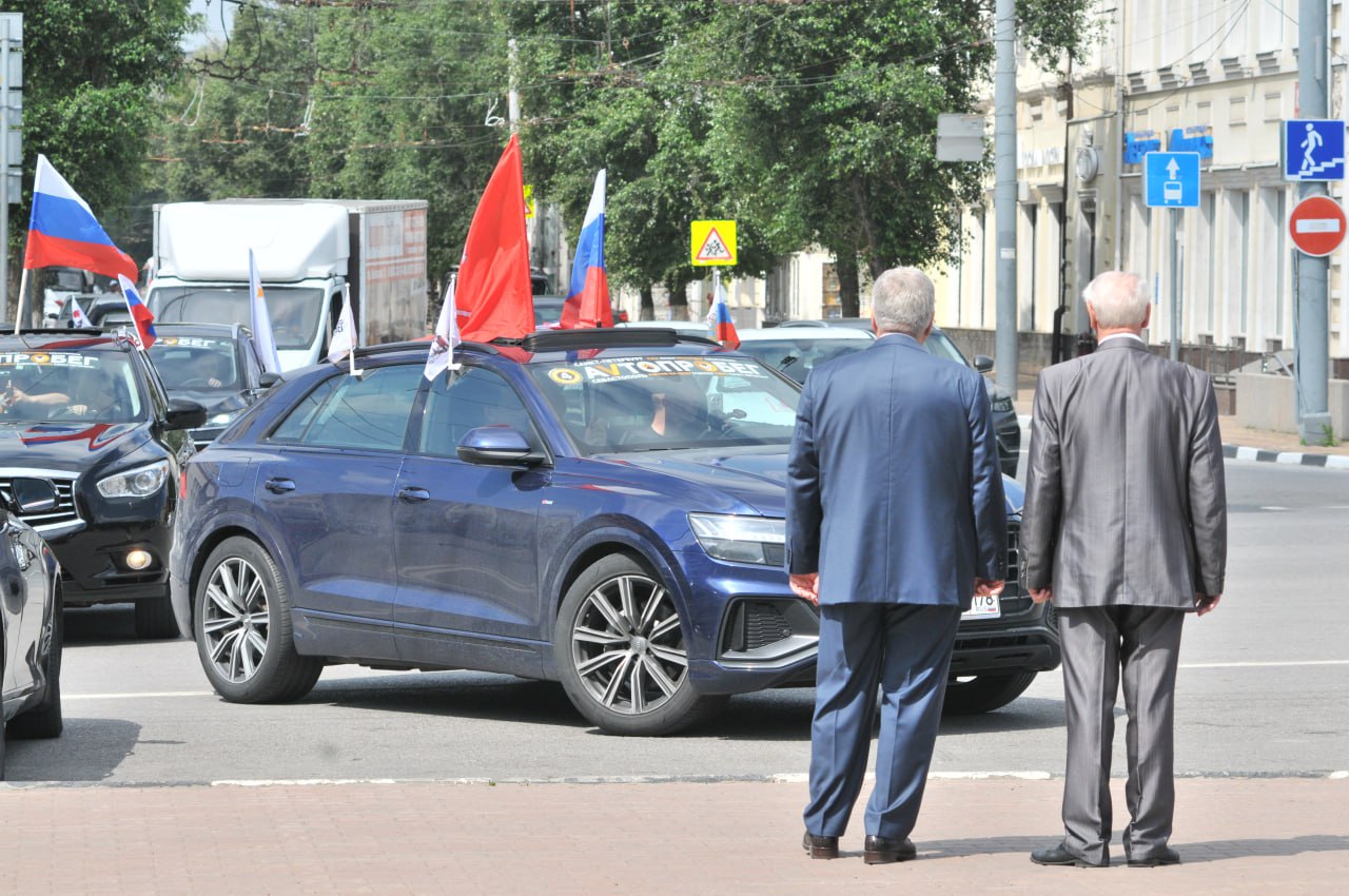 ДОН24 - Ростов встретил автопробег «Дорогами Победы»