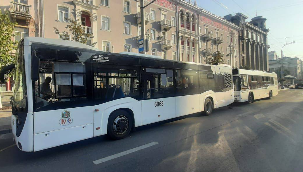 ДОН24 - На Буденновском в Ростове столкнулись два пассажирских автобуса