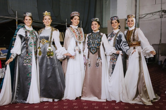 Легко ли в городе быть татарской девушкой? | Всемирный конгресс татар
